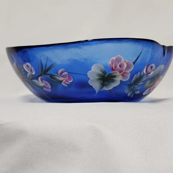 HANDPAINTED Cobalt Blue Bowl Floral Serving Dish Large Butterfly Roses Dimpled - Picture 4 of 14
